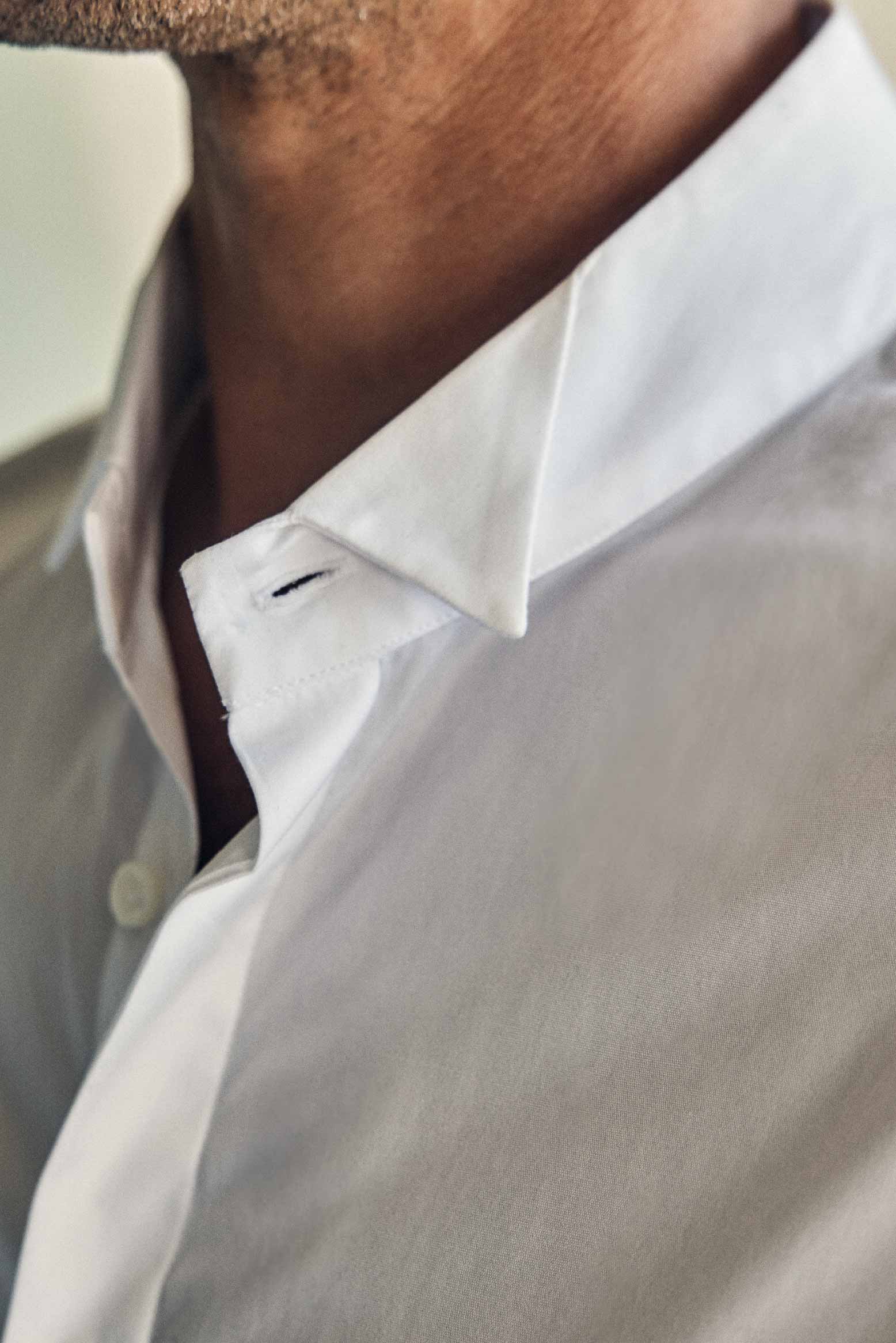 Les cols de chemise à travers l’histoire : symbole de pouvoir et d’élégance