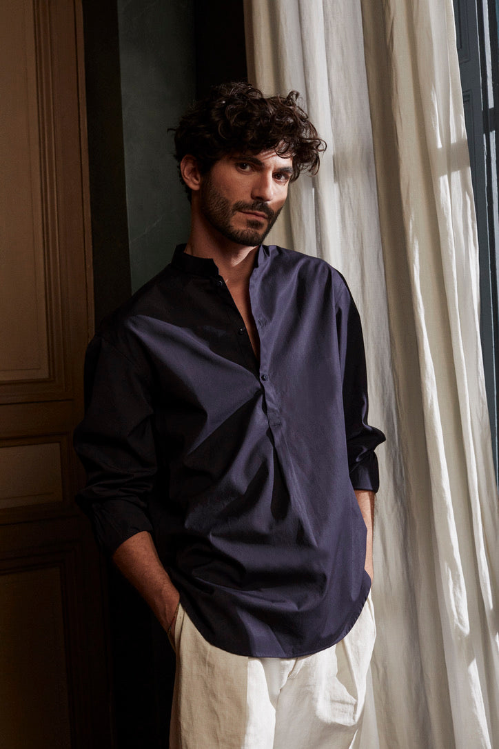 Haut de chemise slim à manches longues extensible de couleur unie pour Haut de chemise slim à manches longues extensible de couleur unie pour