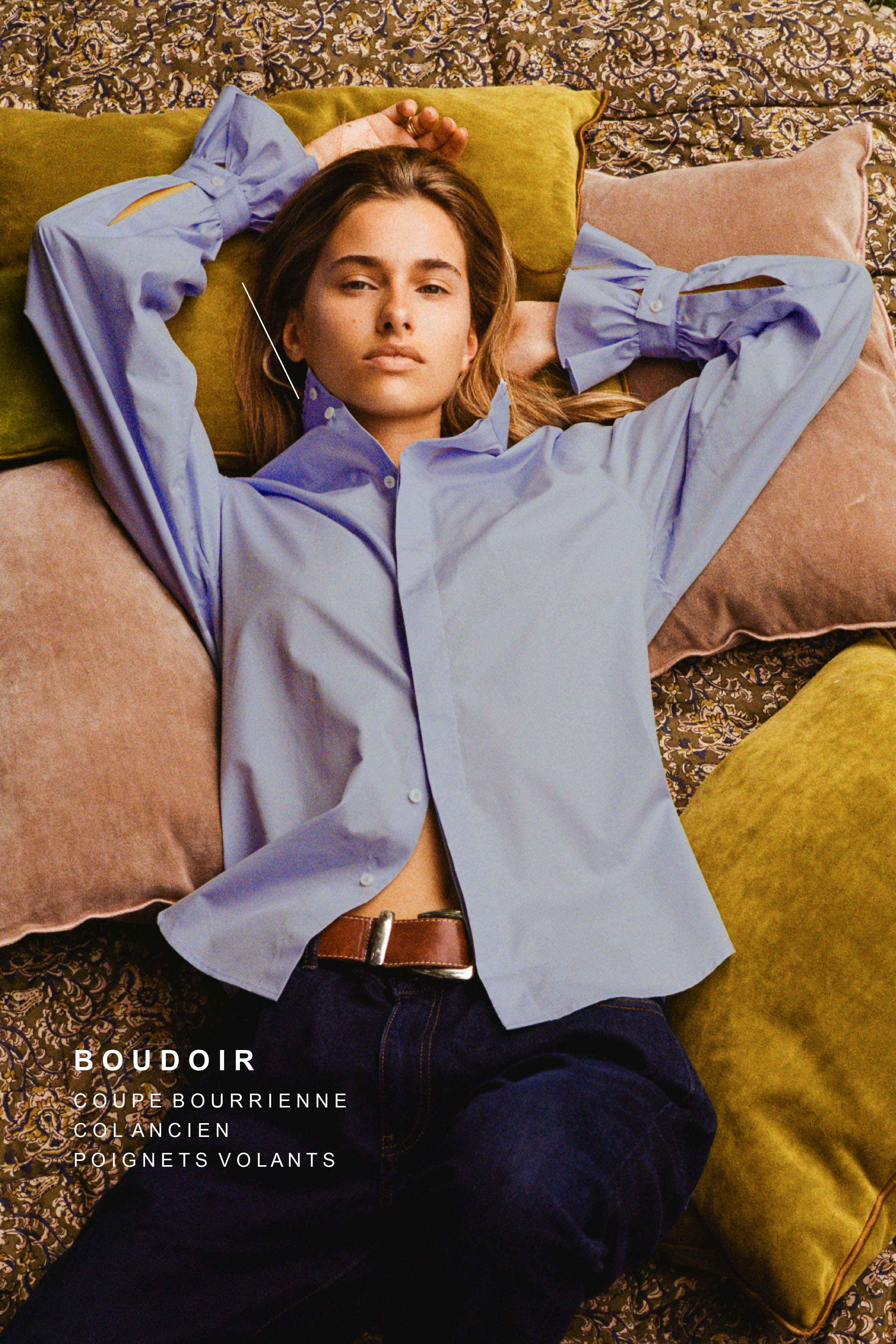 Chemise pour femme volantée en coton bleu avec col ancien Bourrienne | Vue de face