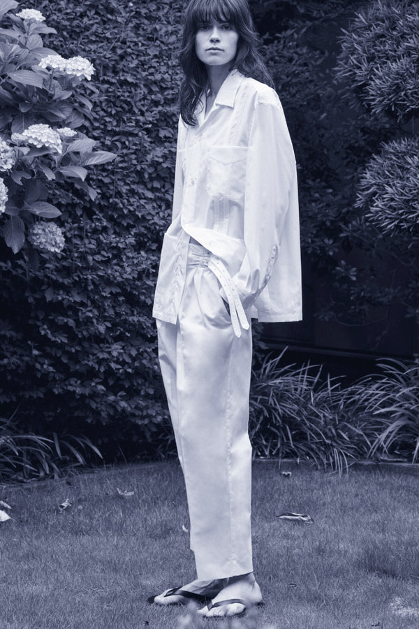 Pantalon blanc à pinces pour femme en twill de coton japonais Bourrienne collab Ylève | Idée de look