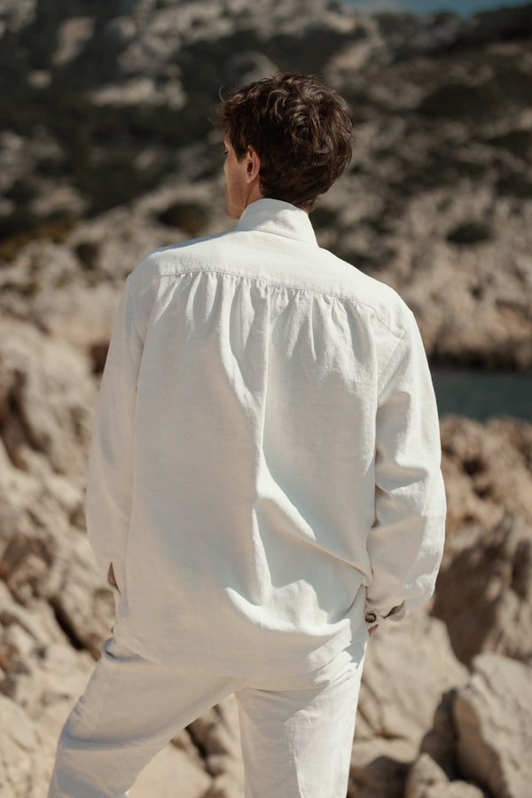 AMIRAL - Surchemise estivale en jean pour homme col haut et coupe Bourrienne | Vue de dos