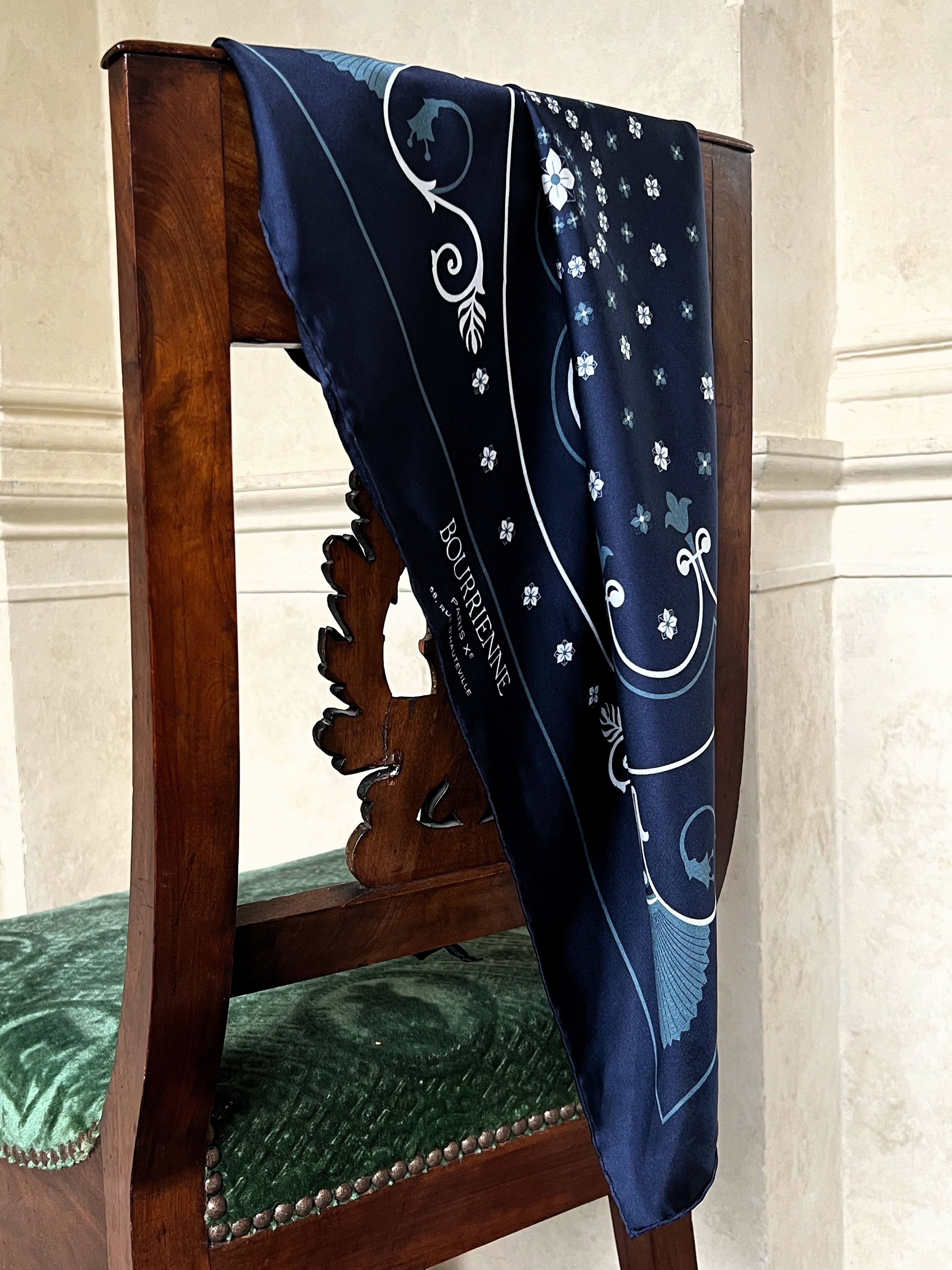 NUIT ETOILEE Silk scarf