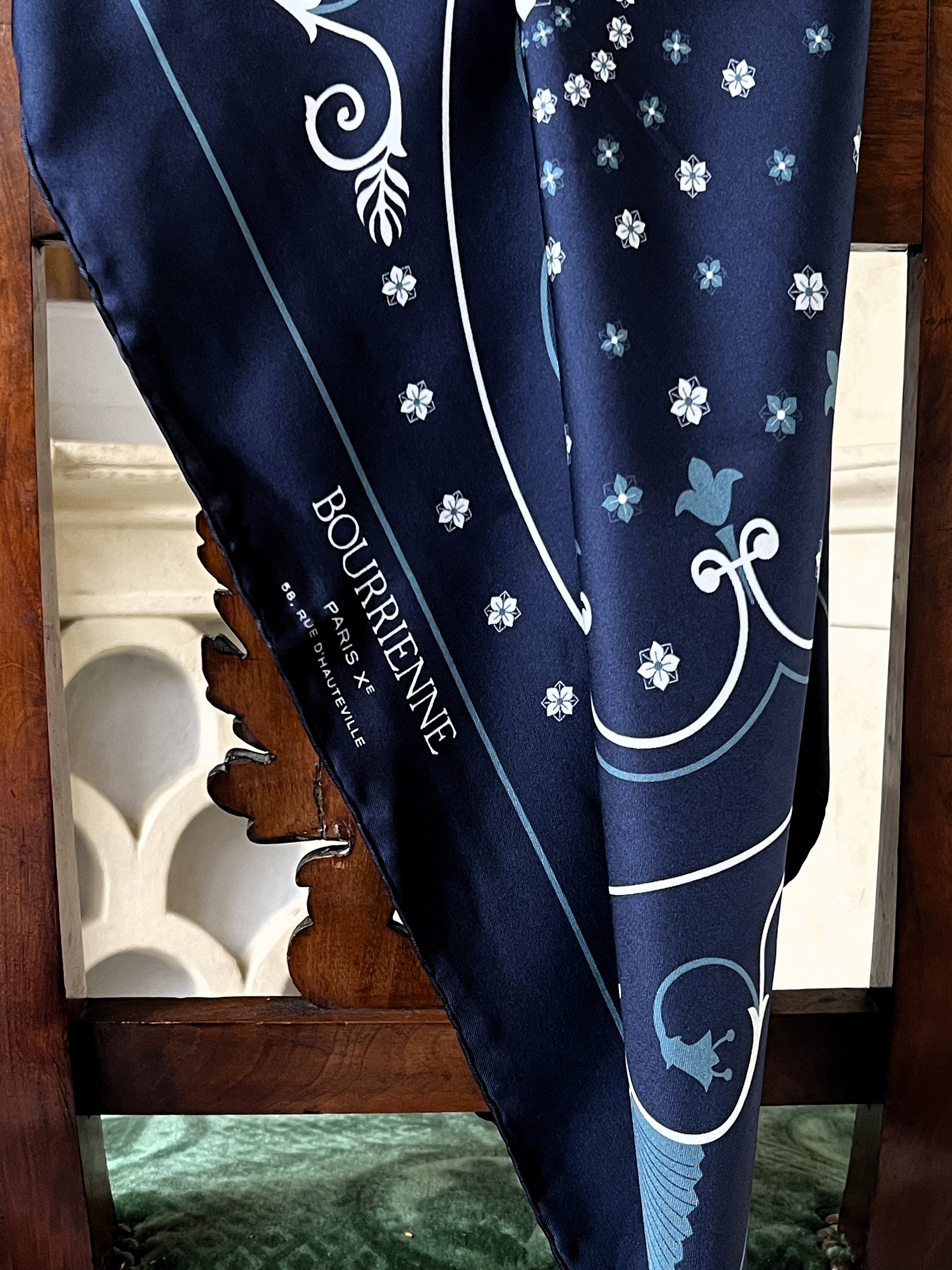 NUIT ETOILEE Silk scarf