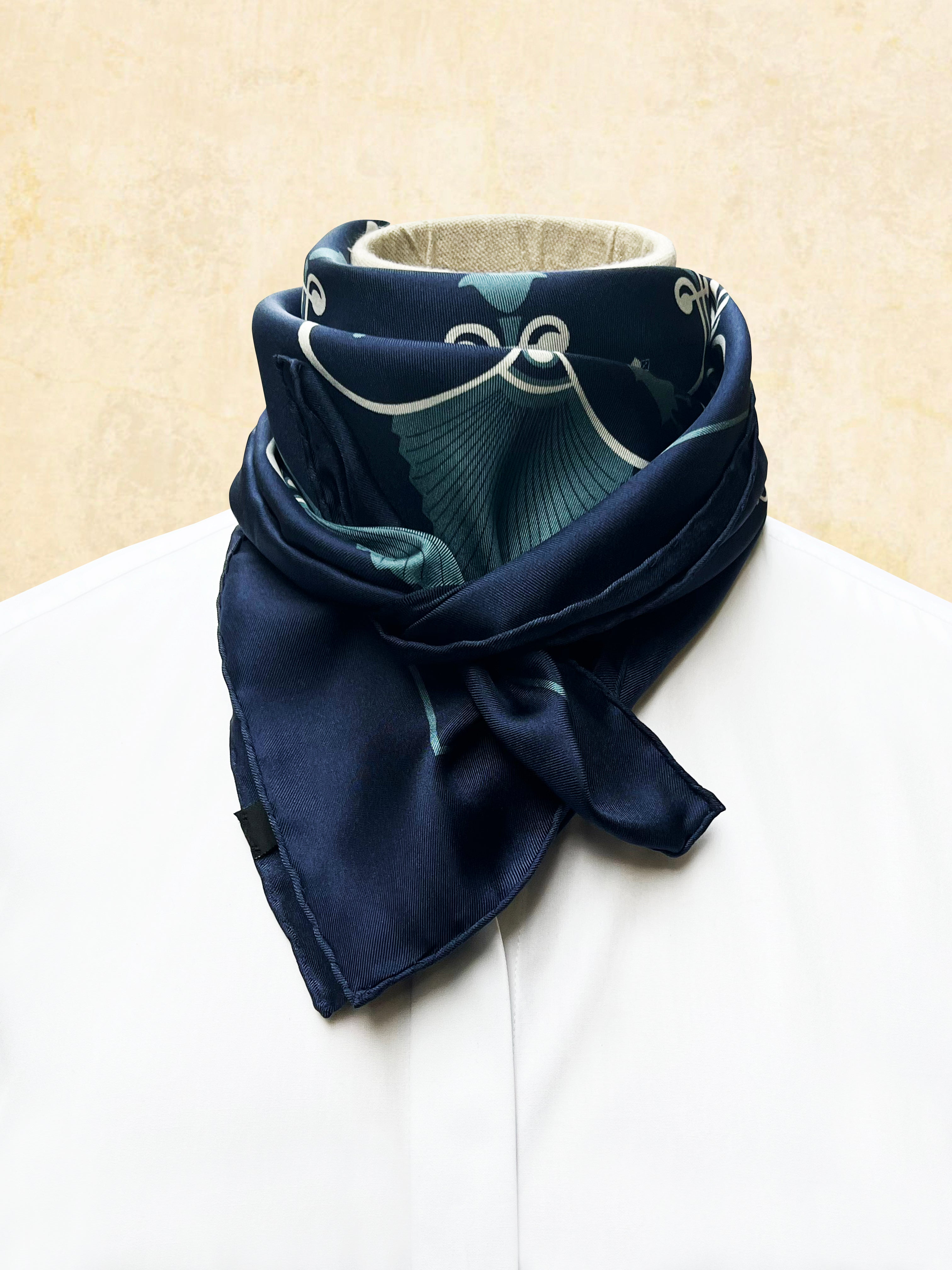 NUIT ETOILEE Silk scarf